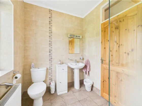 Photo of 4 Hillcrest, Roslevan, Ennis, Co Clare, V95 D171