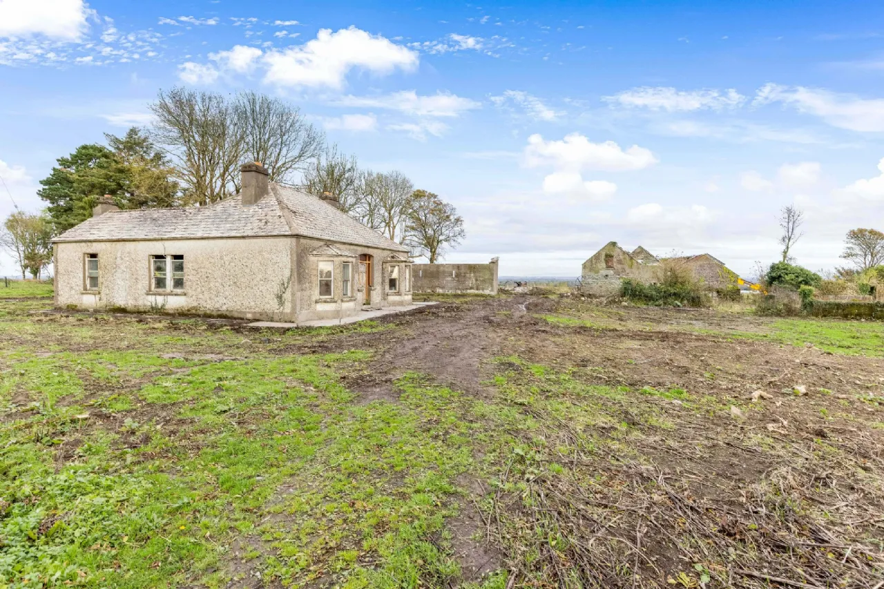 Photo of Eyrecourt Demesne (The Entire), On Approx. 56.27 Hec (138.99 Acres), Eyrecourt, County Galway, H53HC85