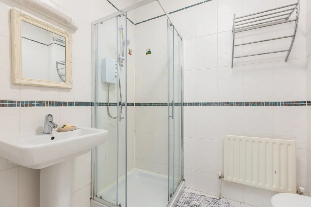 Photo of 33 Ballintyre Downs, Ballinteer, Dublin 16, D16 HW02