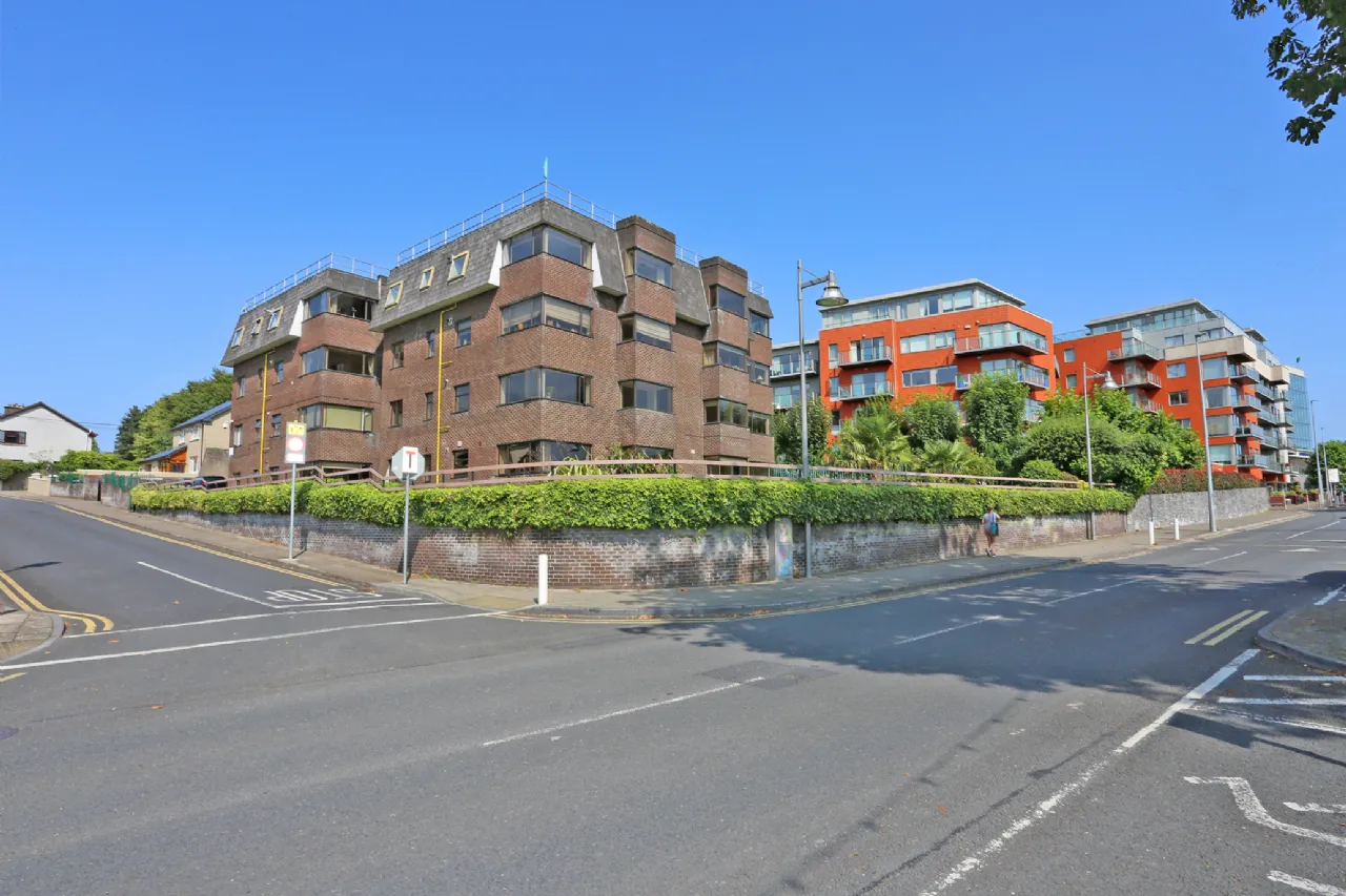 Photo of 10 Strand Court, O' Callaghan Strand, Limerick, V94N220