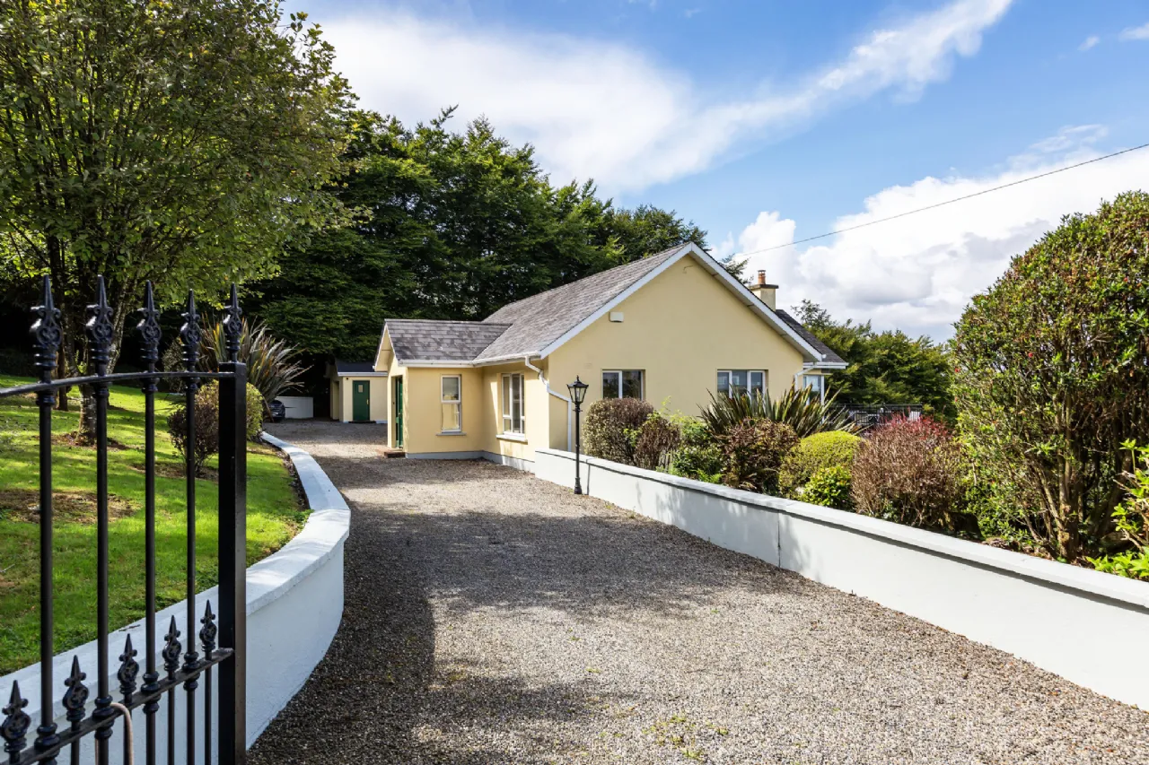 Photo of Hillside, Tinnacarrick, Newbawn, Co. Wexford, Y35P894