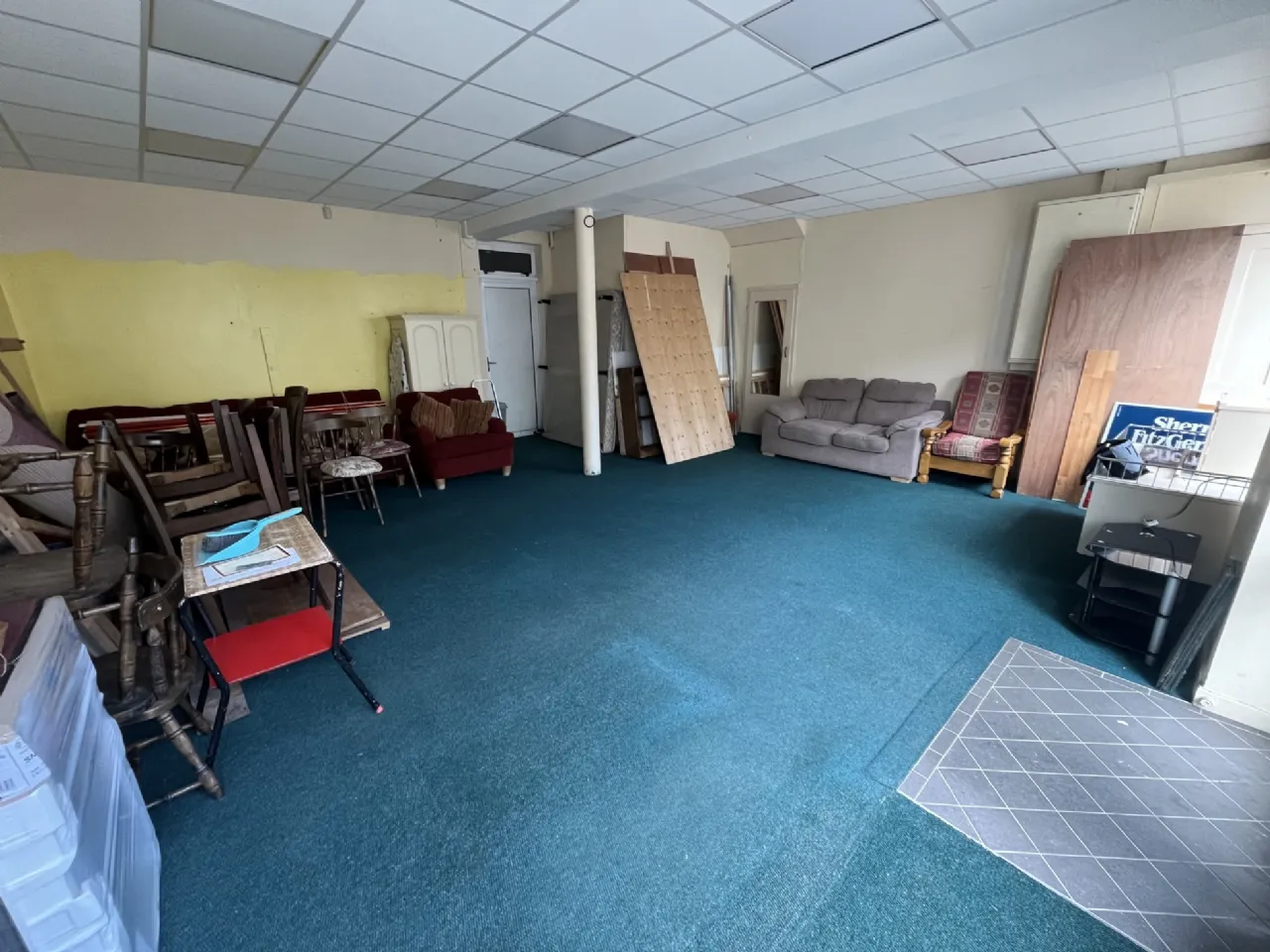 Photo of Main Street, Roscrea, Co. Tipperary, E53 VP76