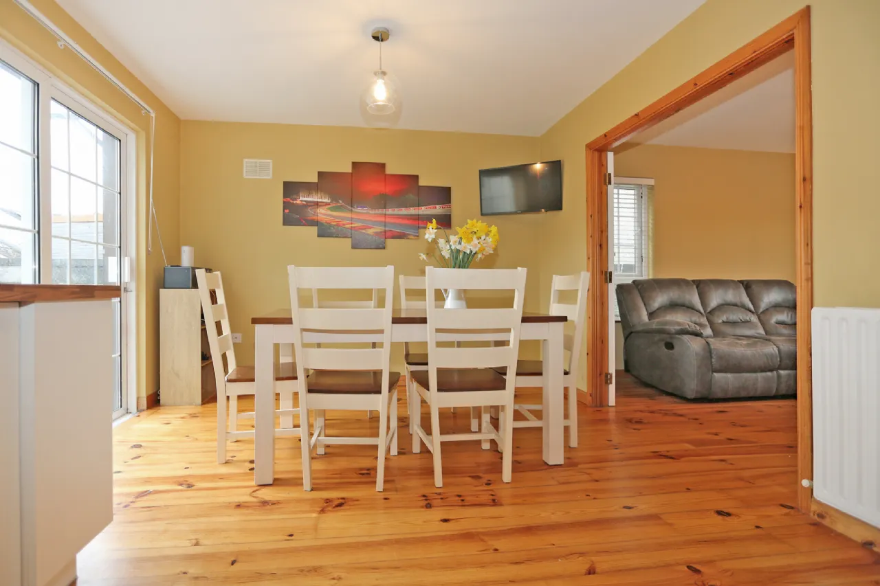 Photo of 7 Carraig Donn, Ballycasey, Shannon, Co. Clare, V14Y579