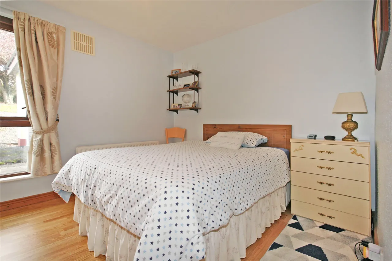 Photo of 19 Tullyvarraga Hill, Shannon, Co Clare, V14 D291