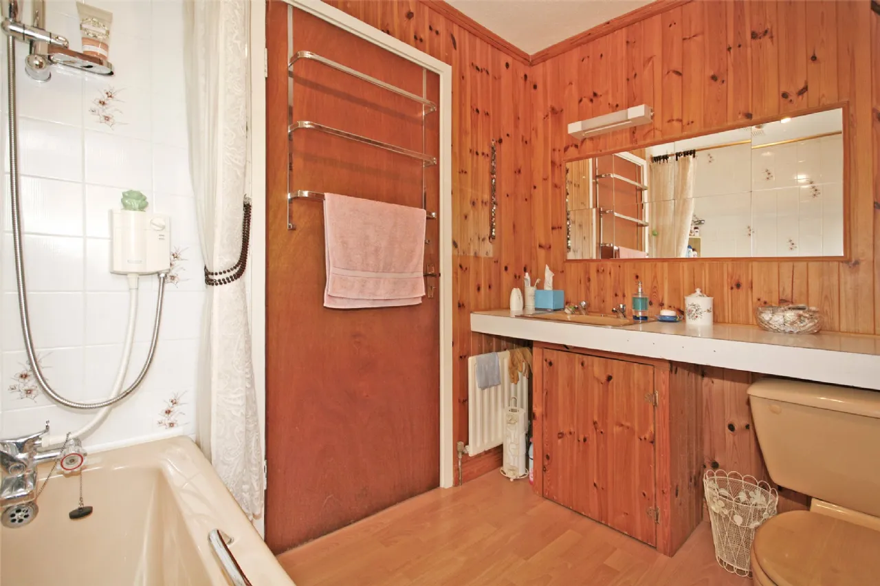 Photo of 19 Tullyvarraga Hill, Shannon, Co Clare, V14 D291