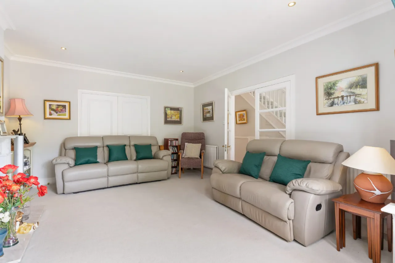 Photo of 36 Holmwood, Cabinteely, Dublin 18, D18WP02