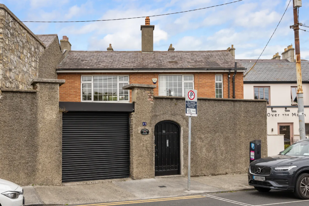 Photo of Longford Lodge, 25 Monkstown Crescent, Monkstown, Co Dublin, A94 C4H5