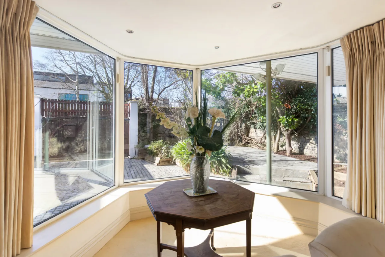 Photo of 1 Heytesbury Lane, Ballsbridge, Dublin 4, D04 C2R4