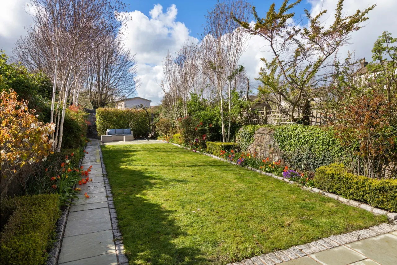 Photo of 2 Royal Terrace West, Dun Laoghaire, Co Dublin, A96H022