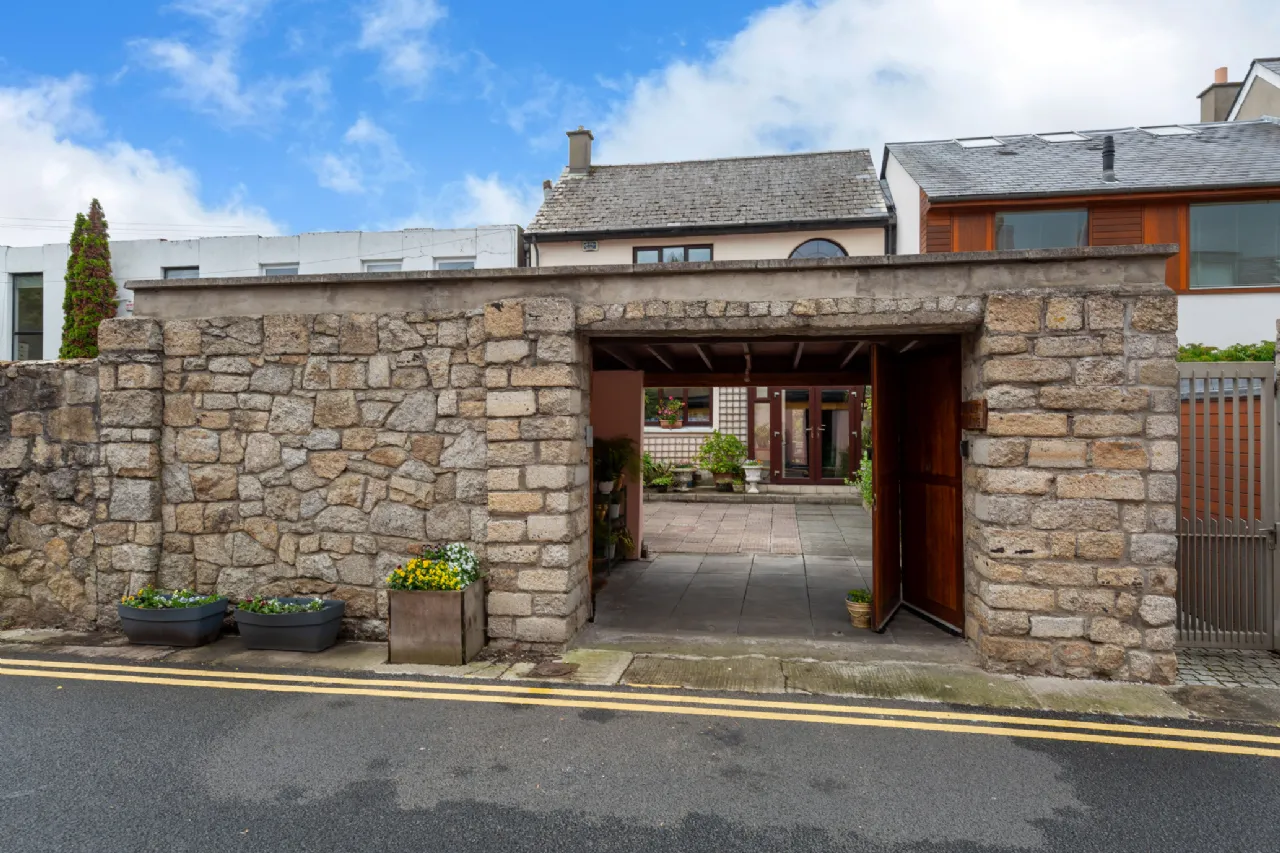 Photo of 10 Morehampton Lane, Donnybrook, Dublin 4, D04 Y6V2