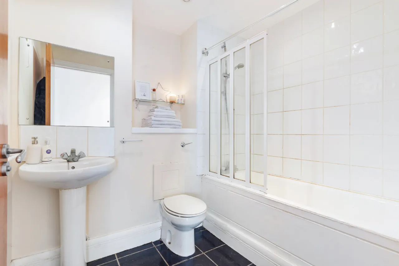 Photo of 127 Adelaide Square, Whitefriar Street, Dublin 8, D08 E2W2