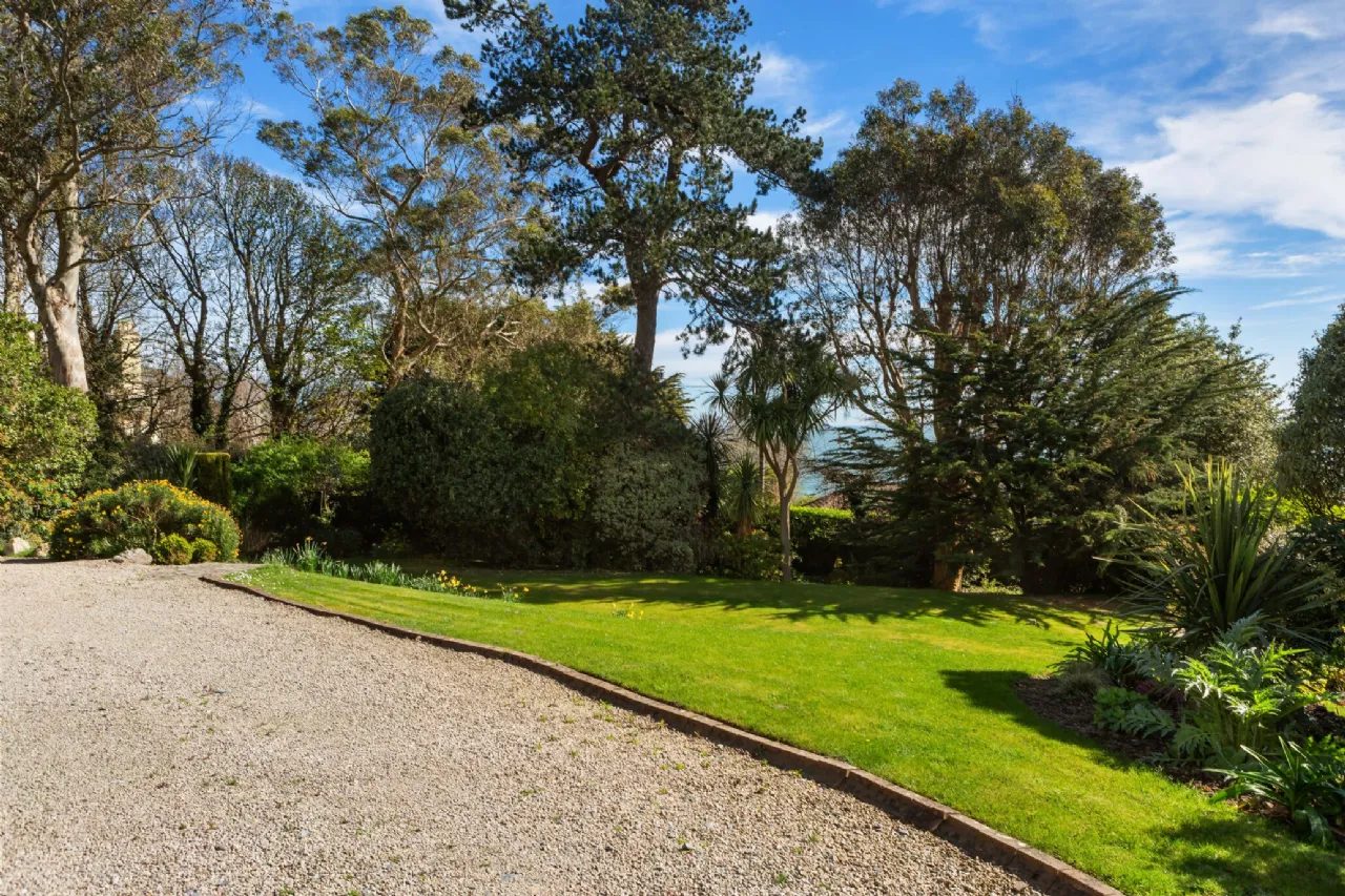 Photo of Frazerbank, Strathmore Road, Killiney, Co Dublin, A96WV67