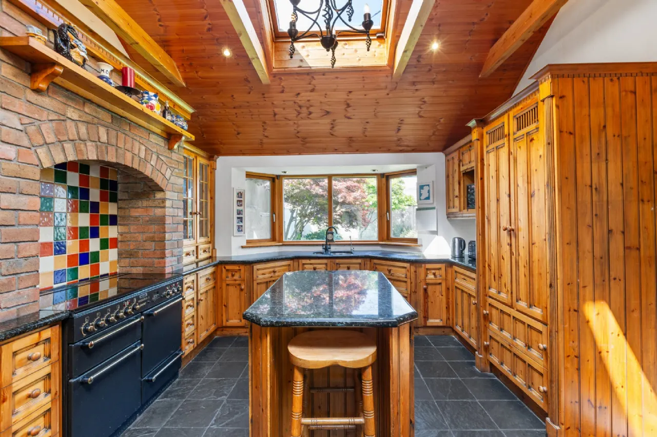 Photo of 237 Lower Kilmacud Road, Kilmacud, Dublin 14, D14 E220