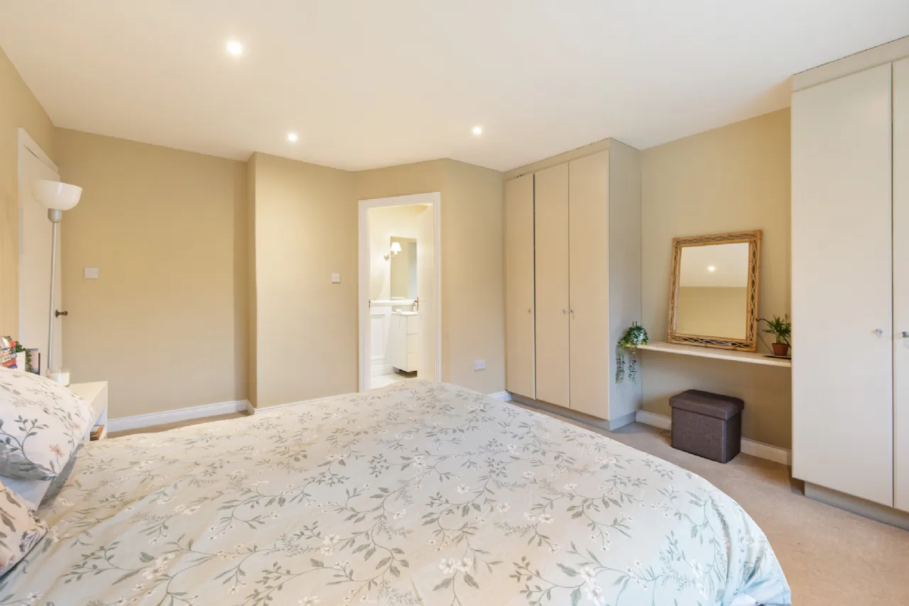 Photo of Hadleigh, 137 Stillorgan Road, Donnybrook, Dublin 4, D04 N6C9