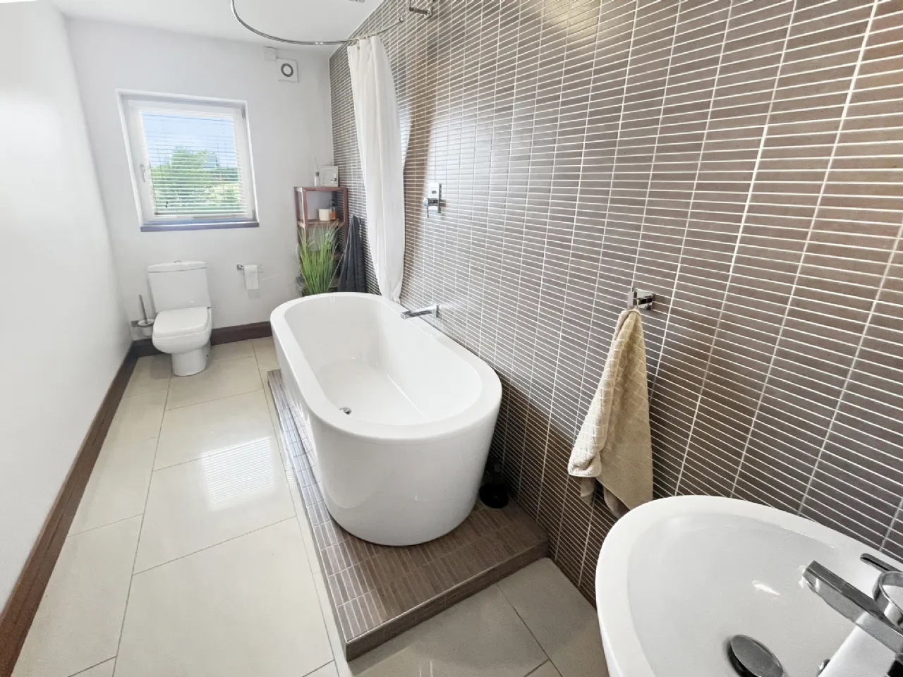 Photo of Mill Road, Newtown, Nenagh, Co. Tipperary, E45 VY40