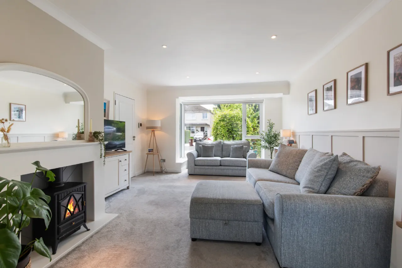 Photo of 9 Highland Grove, The Park, Cabinteely, Dublin 18, D18 N2C6