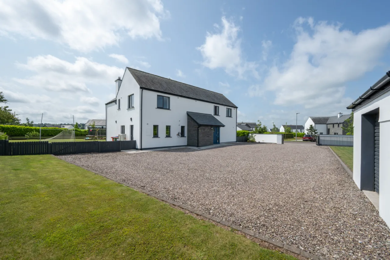 Photo of 11 Earls Well, Waterfall, Co Cork, T12T6DF