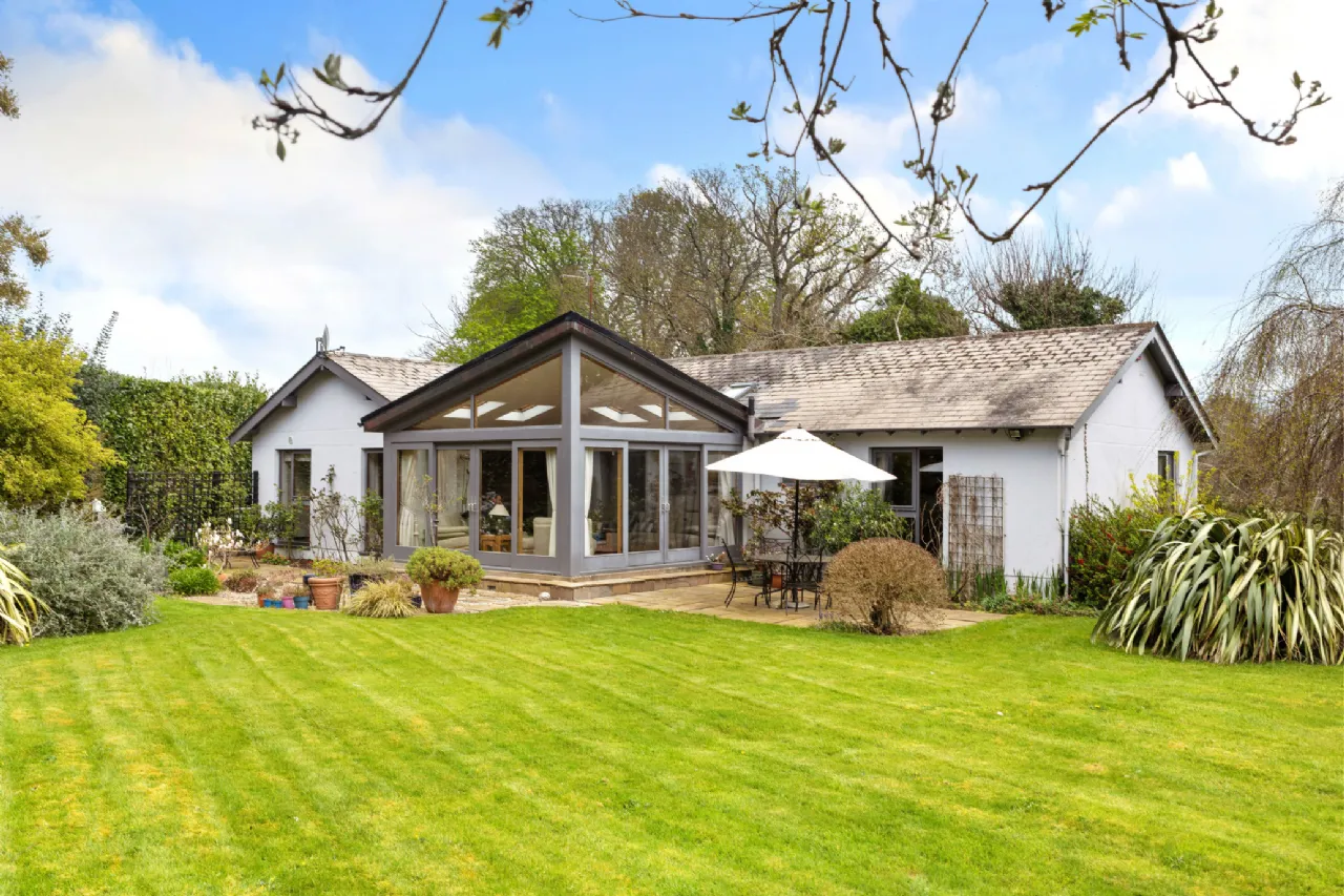 Photo of Fernsea, Ferndale Road, Rathmichael, Dublin 18., D18YX30