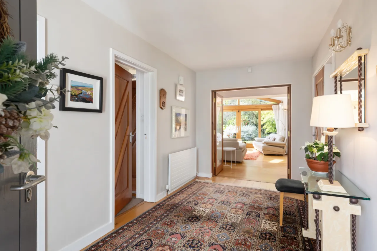 Photo of Fernsea, Ferndale Road, Rathmichael, Dublin 18., D18YX30