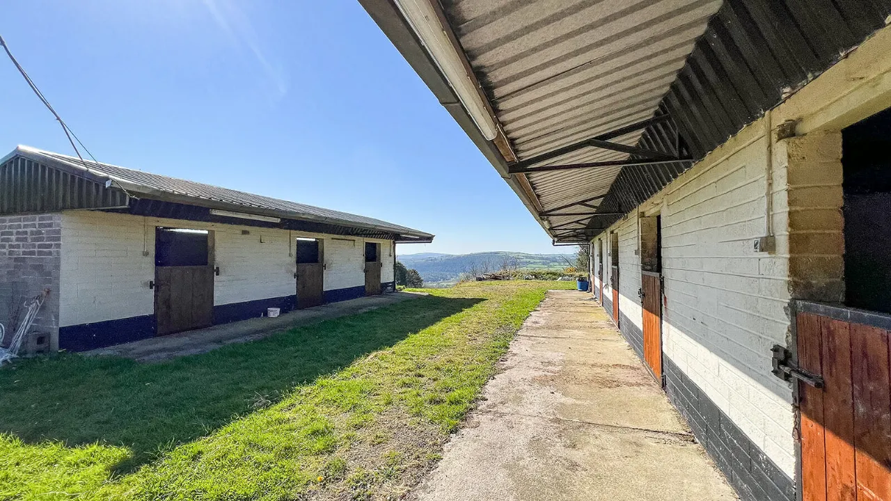 Photo of Clonamery Stables On C. 4.13 Acres, Oldcourt, Inistioge, Co Kilkenny, R95 AR28