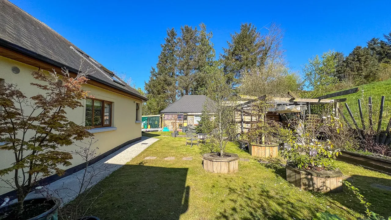 Photo of Clonamery Stables On C. 4.13 Acres, Oldcourt, Inistioge, Co Kilkenny, R95 AR28