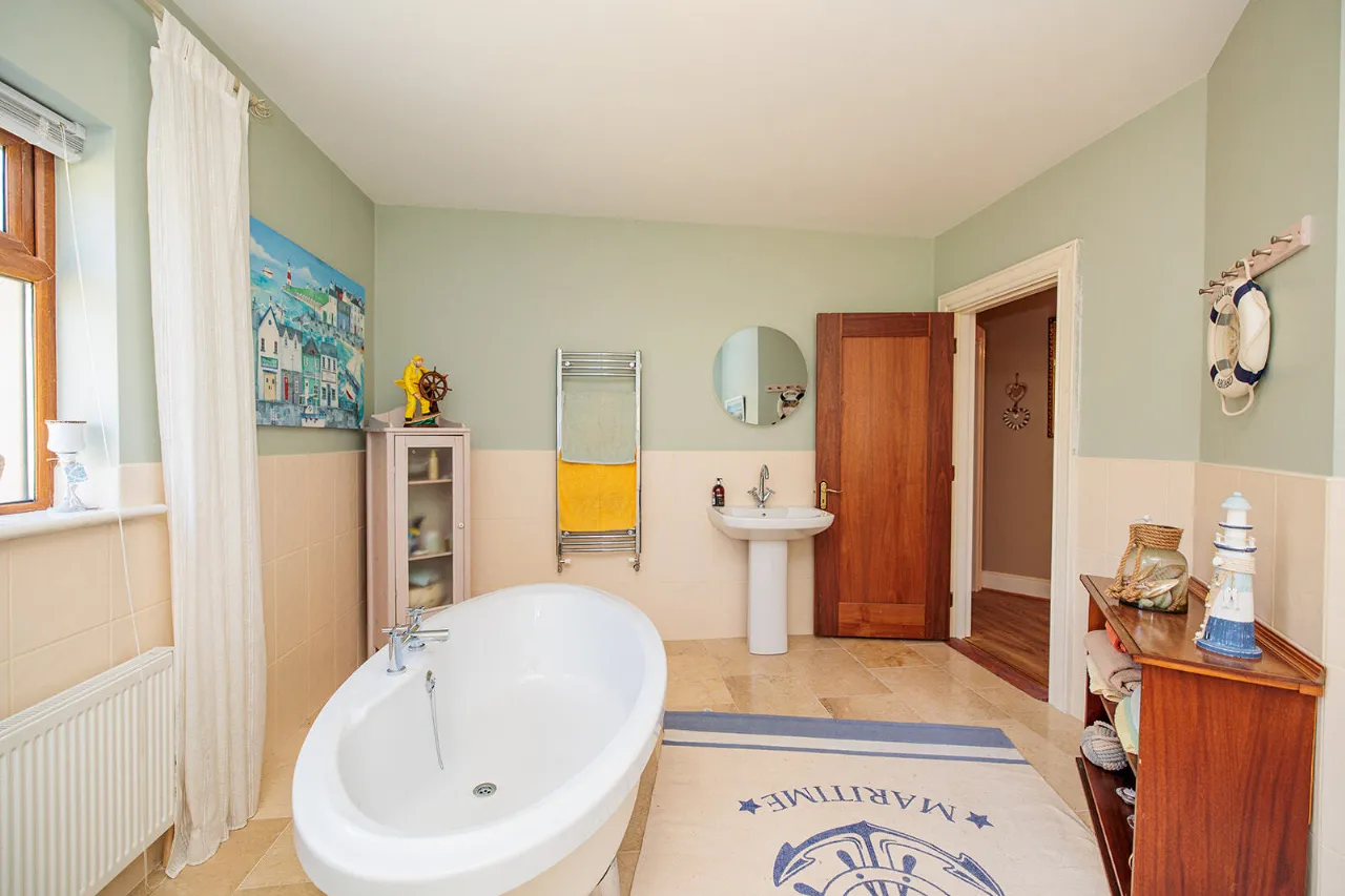 Photo of Clonamery Stables On C. 4.13 Acres, Oldcourt, Inistioge, Co Kilkenny, R95 AR28