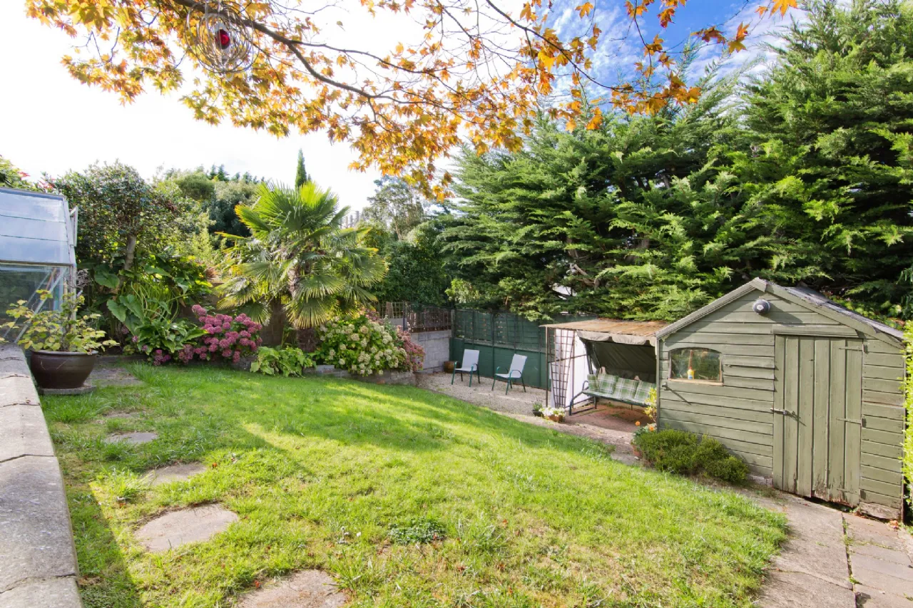 Photo of 7 Sweetmount Park, Dundrum, Dublin 14, D14 X379