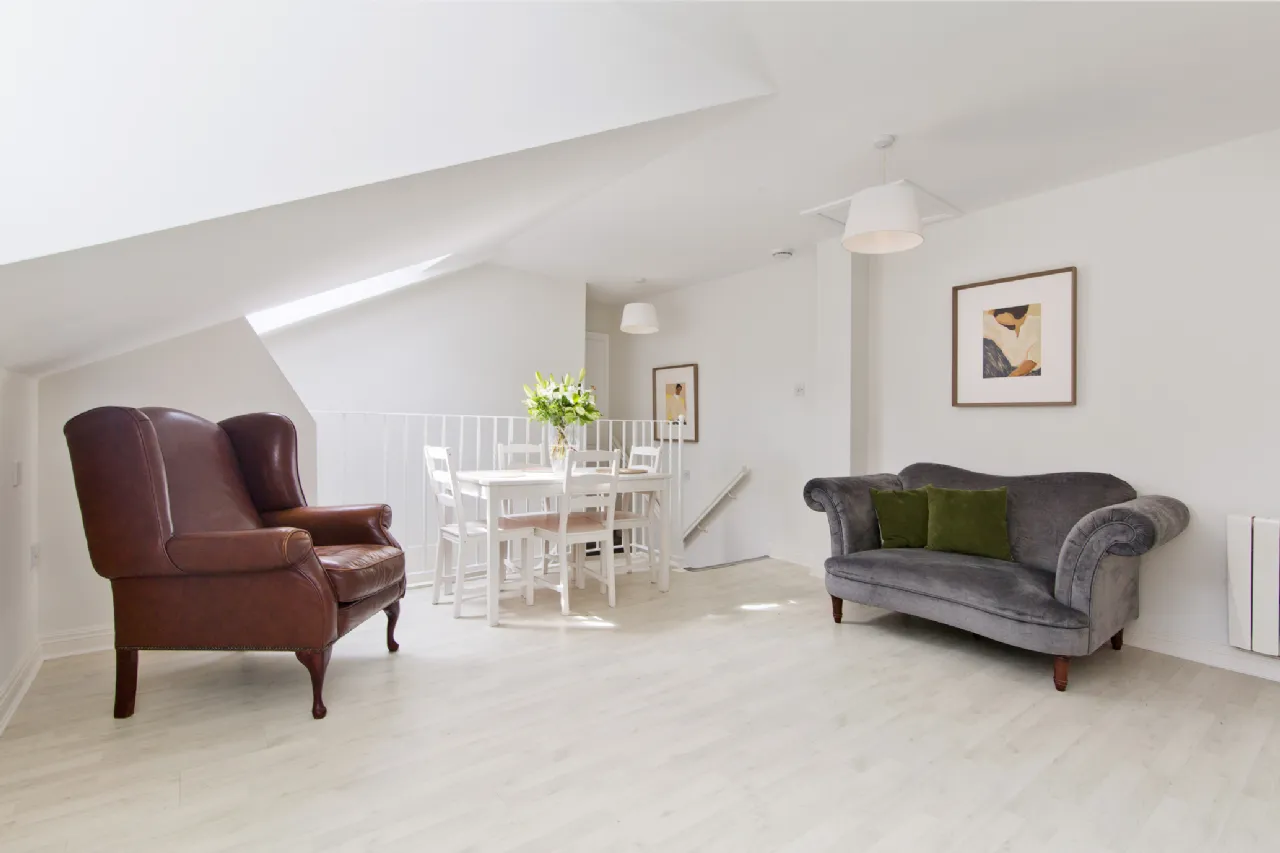Photo of 6 The Farmyard, Hybreasal, Dublin 8, D08 N5FF