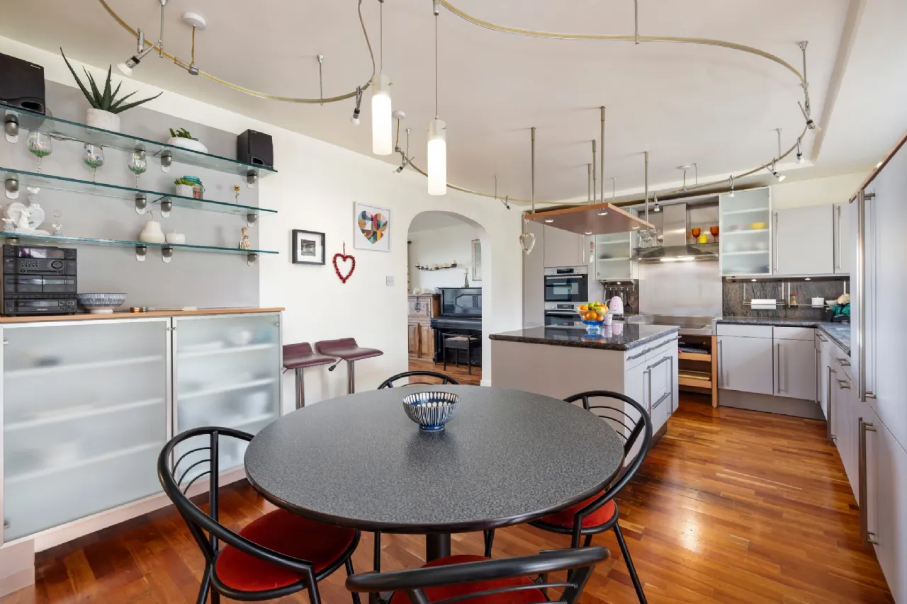 Photo of 12 Seafield, Shankill, Dublin 18, D18 Y277