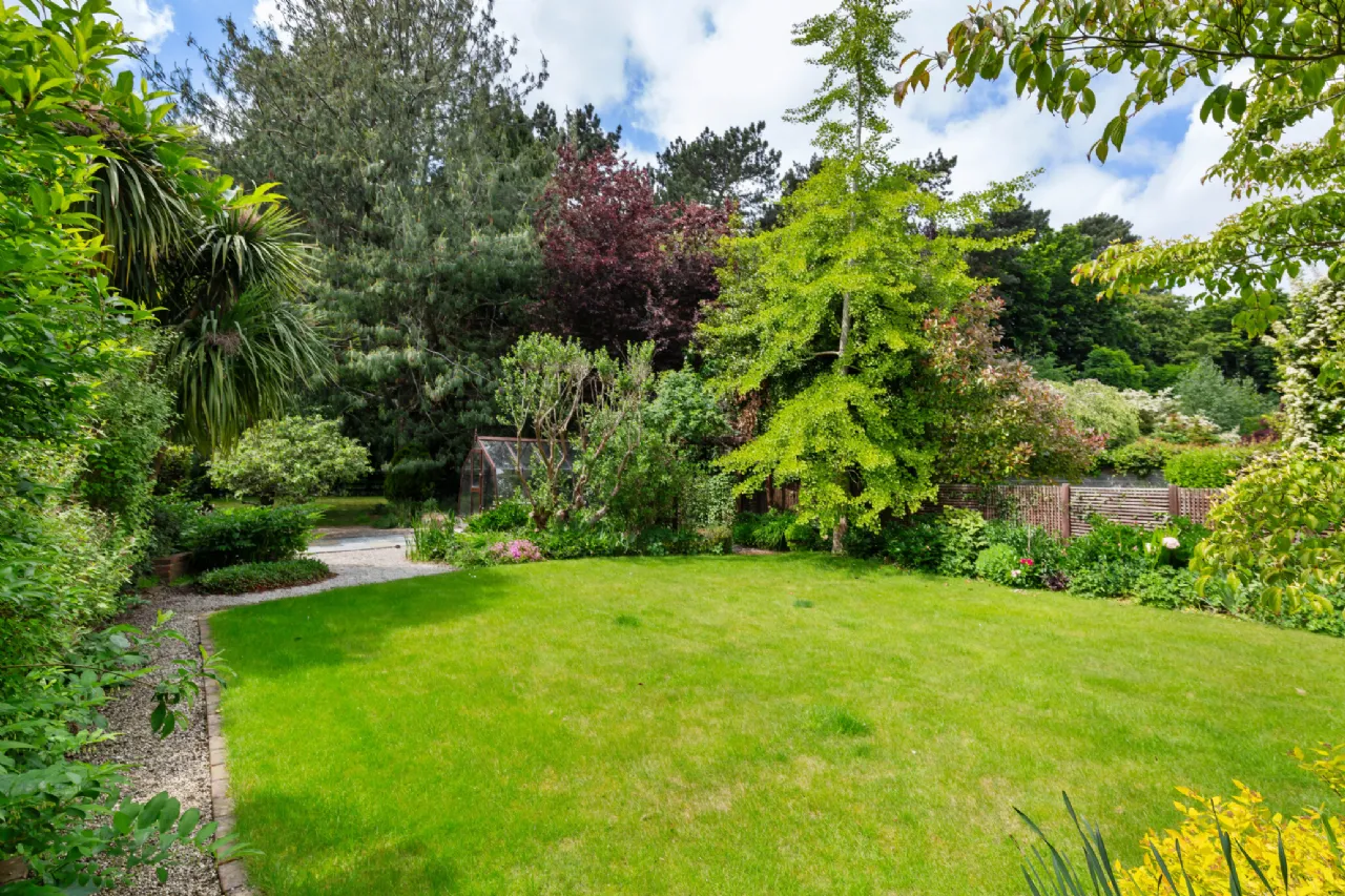 Photo of 27 St Kevin's Park, Dartry, Dublin 6, D06P2H2