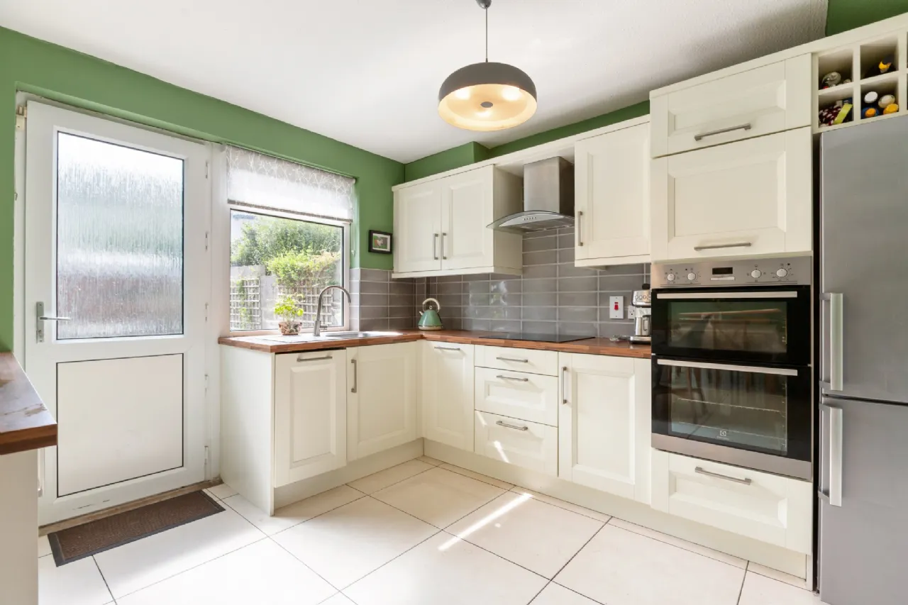 Photo of 30 The Crescent, Woodpark, Ballinteer, Dublin 16, D16 KW80