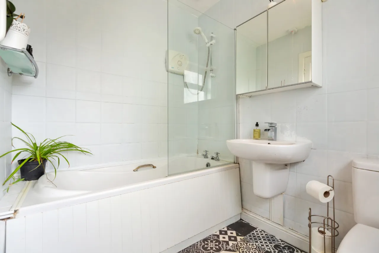 Photo of 30 The Crescent, Woodpark, Ballinteer, Dublin 16, D16 KW80