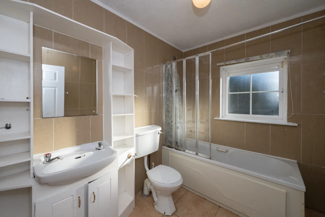 Photo of 12 Oak Avenue, Classes Lake, Ovens, Cork, P31K281