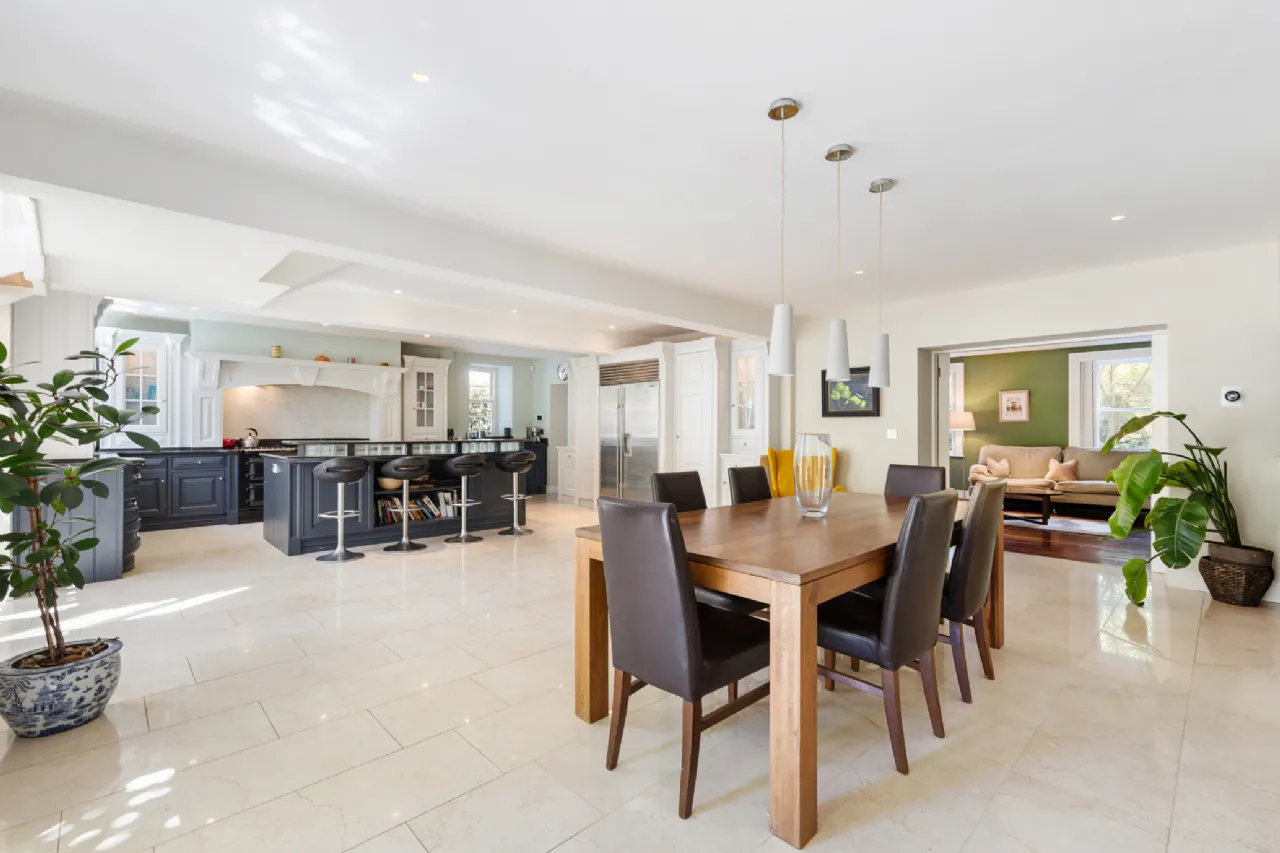 Photo of 3 St James Terrace, 6  Clonskeagh Road, Clonskeagh, Dublin 6