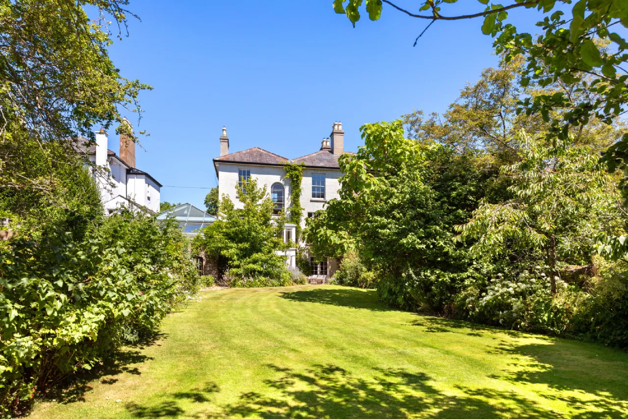 Photo of 3 St James Terrace, 6  Clonskeagh Road, Clonskeagh, Dublin 6