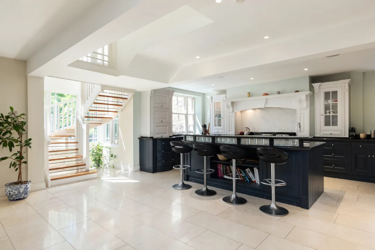 Photo of 3 St James Terrace, 6  Clonskeagh Road, Clonskeagh, Dublin 6