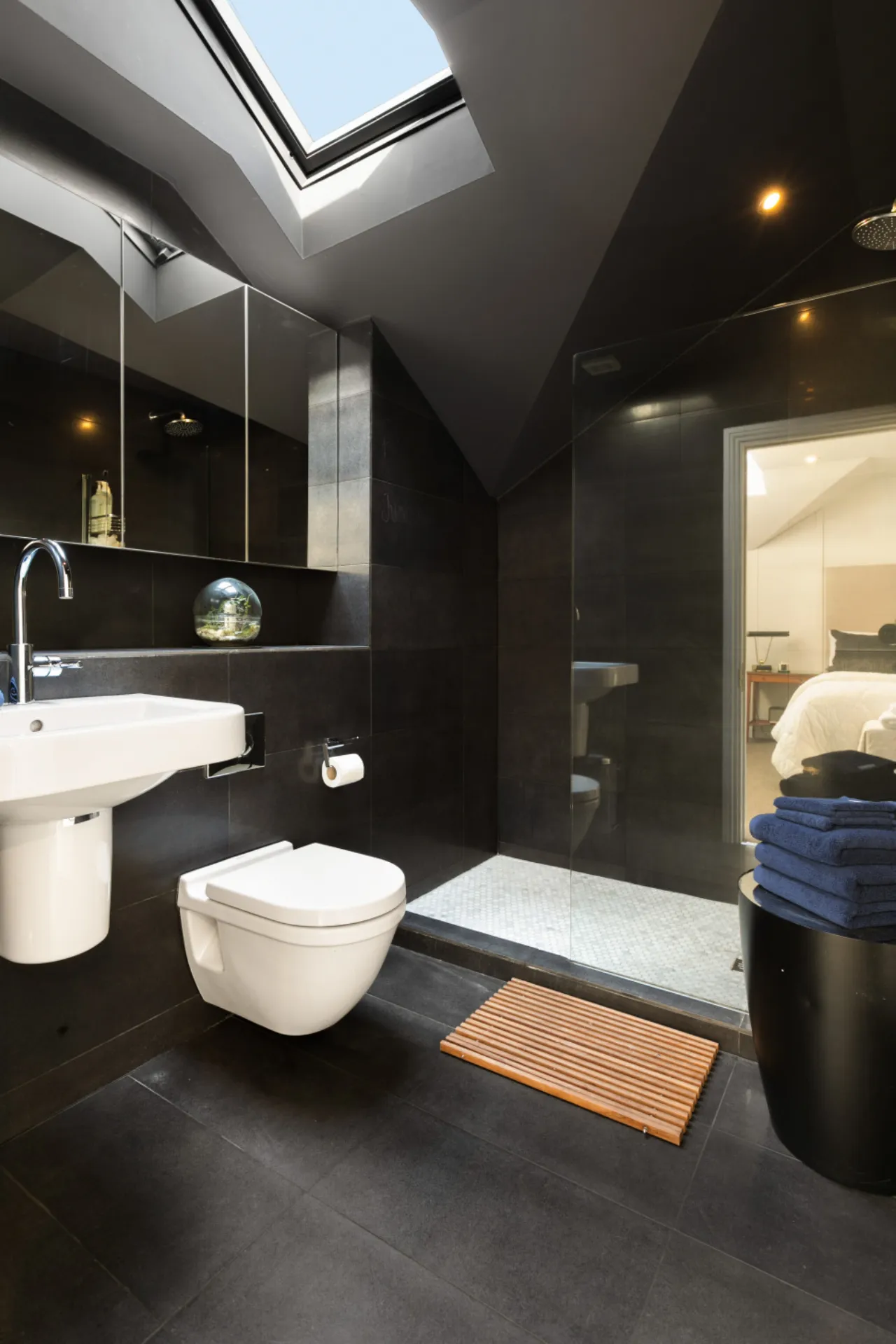 Photo of 56 Heytesbury Lane, Ballsbridge, Dublin 4, D04 W7W1