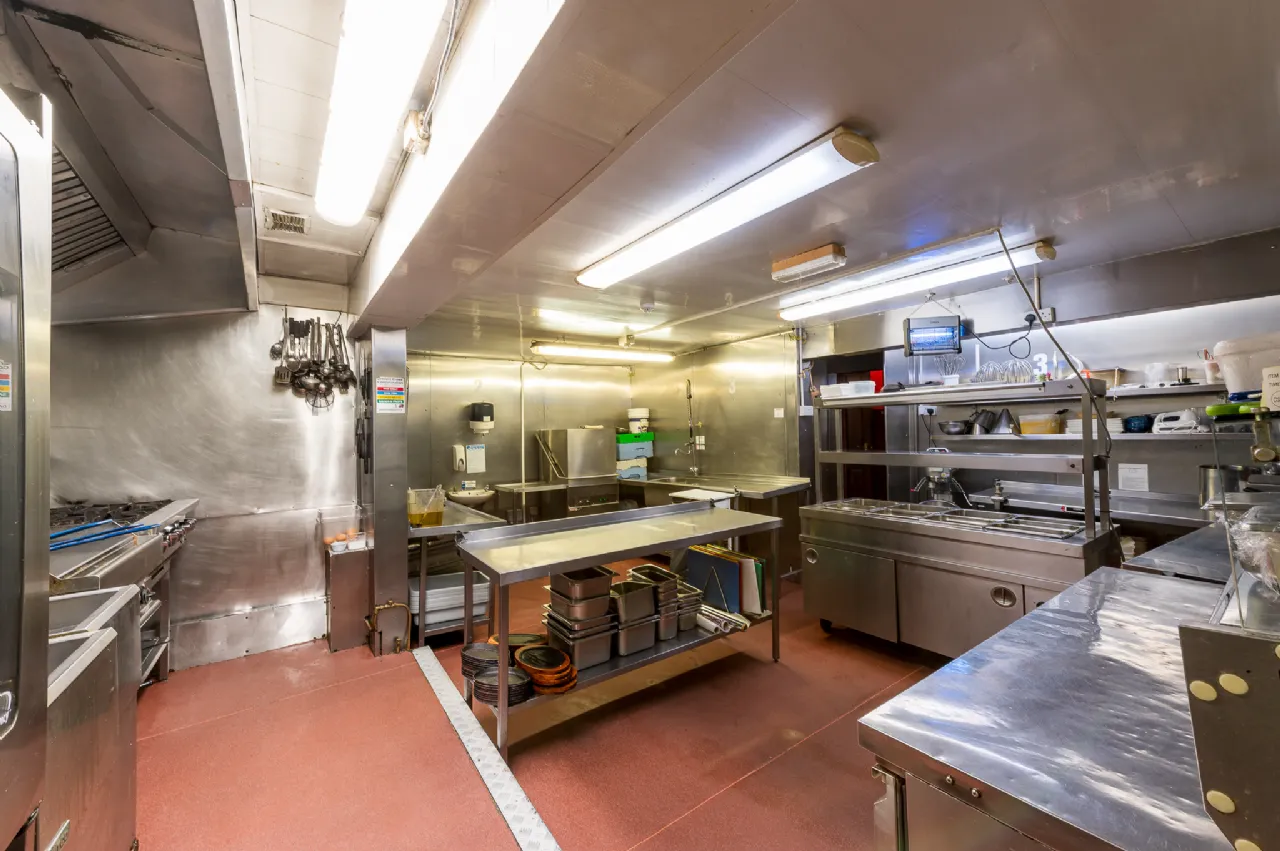 Photo of The Holy Cross Bar & Restaurant, Holycross, Butlerstown, Waterford City, X91HX93