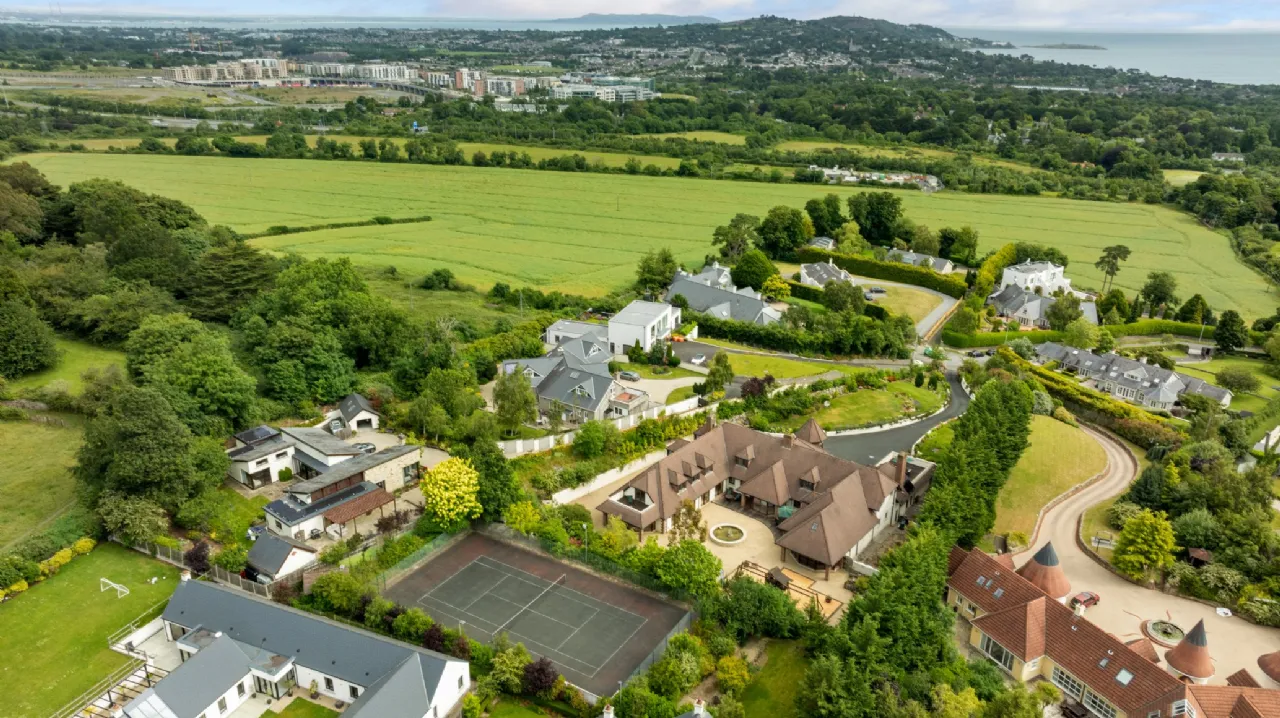 Photo of 7 Rathmichael Haven, Rathmichael, Dublin 18, D18 A0E1