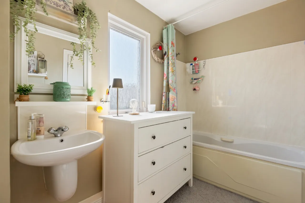 Photo of 17 Hunters Court, Hunterswood, Ballycullen, Dublin 24, D24 X8H1