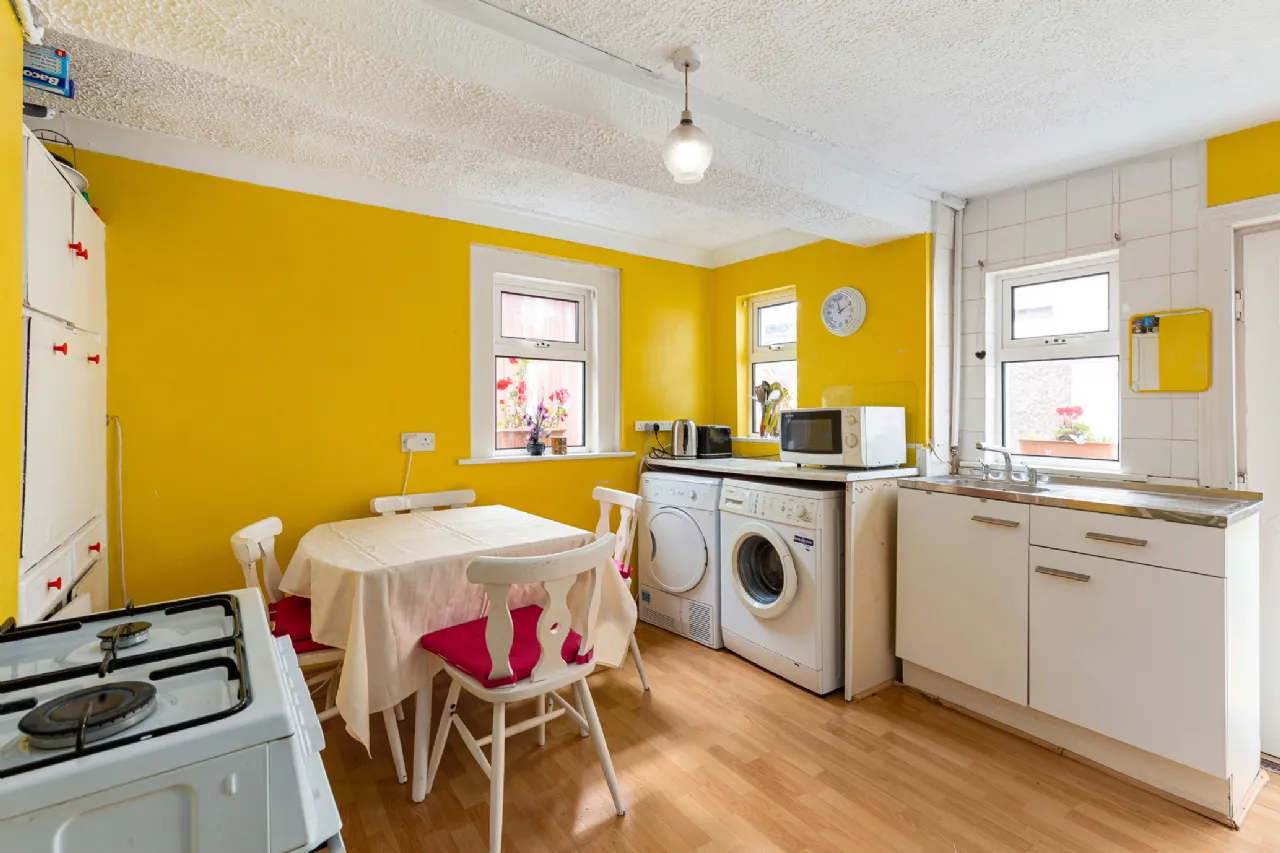 Photo of 12 St David's Terrace, Blackhorse Avenue, Dublin 7, D07 V2C0