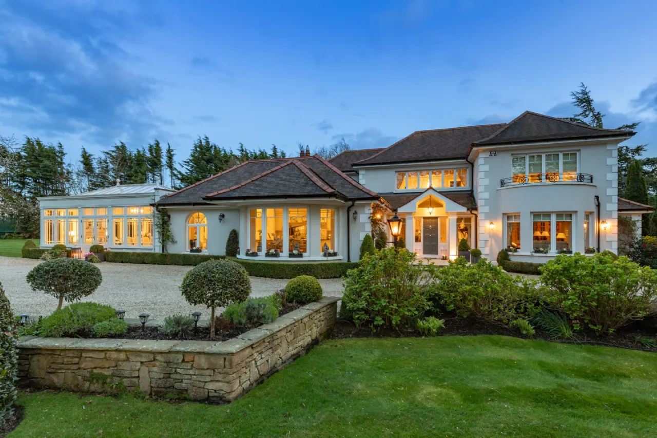 Photo of Torry, Brighton Road, Foxrock, Dublin 18, D18 Y9K6