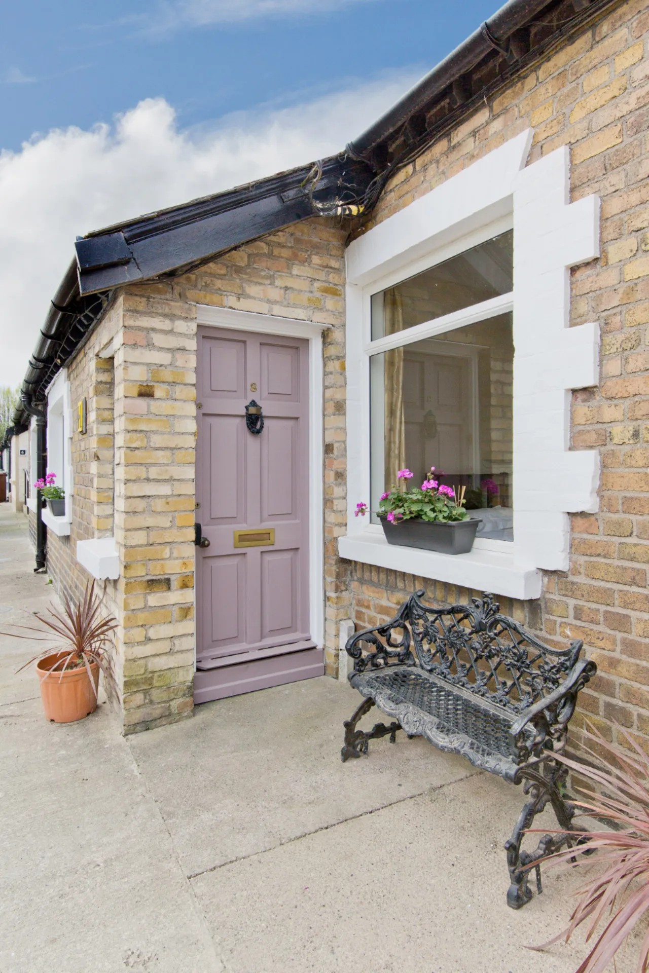 Photo of 8 Highfield Grove, Rathgar, Dublin 6, D06 N2Y1