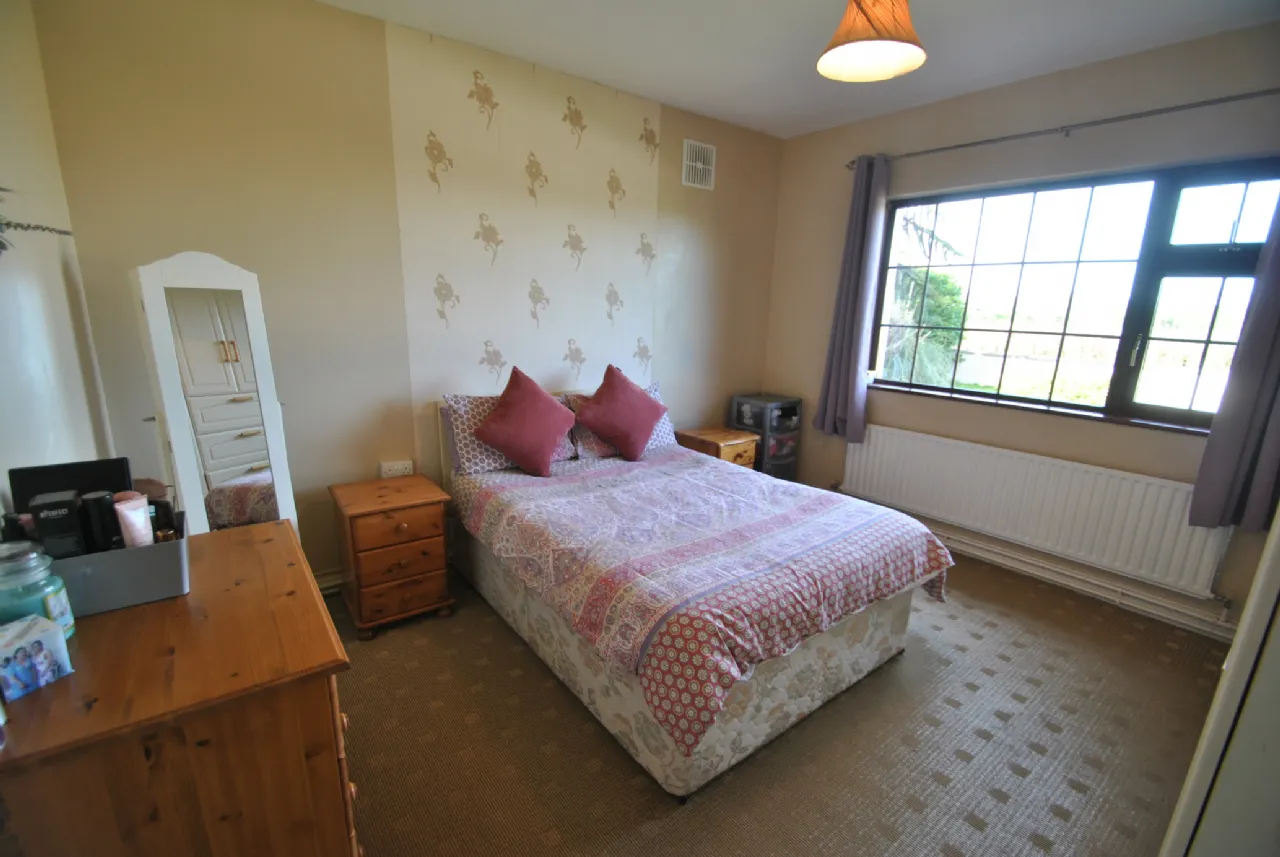 Photo of Mount Heaton, Roscrea, Co. Offaly, E53 TK50