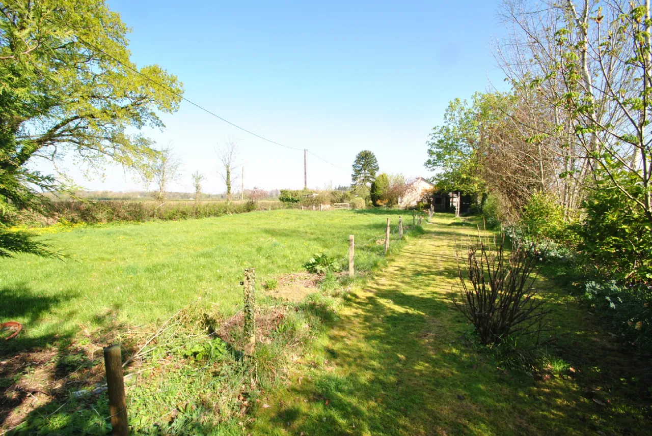 Photo of Mount Heaton, Roscrea, Co. Offaly, E53 TK50