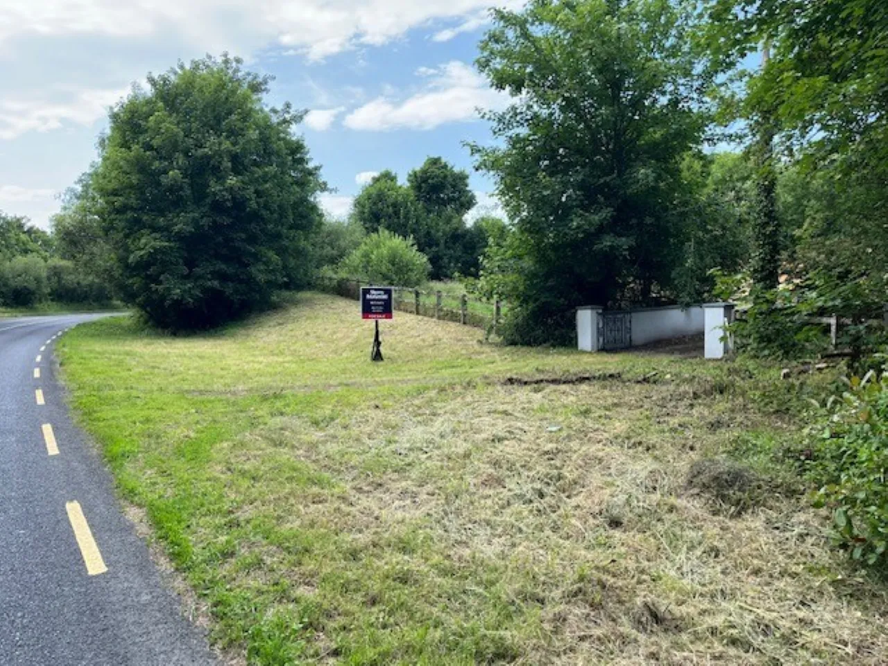 Photo of Derelict Bungalow, Brownsbarn, Thomastown, Co Kilkenny, R95 AK5V