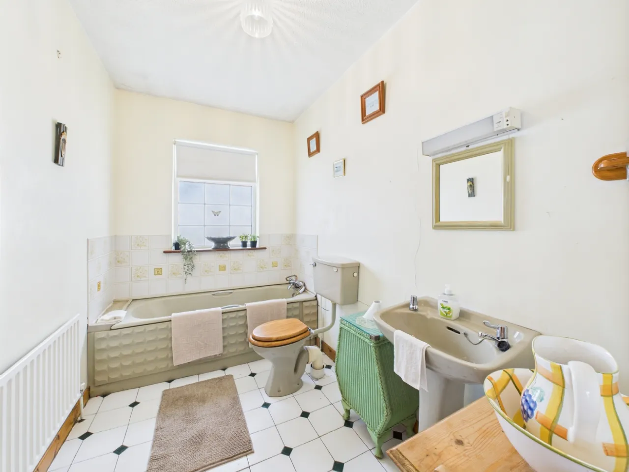 Photo of 16 Castlefield, Kilkee, Co. Clare, V15 K351