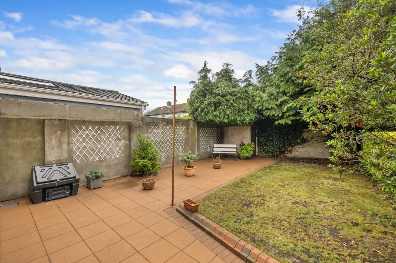 Photo of 6 Rathsallagh Park, Shankill, Co. Dublin, D18 HW98