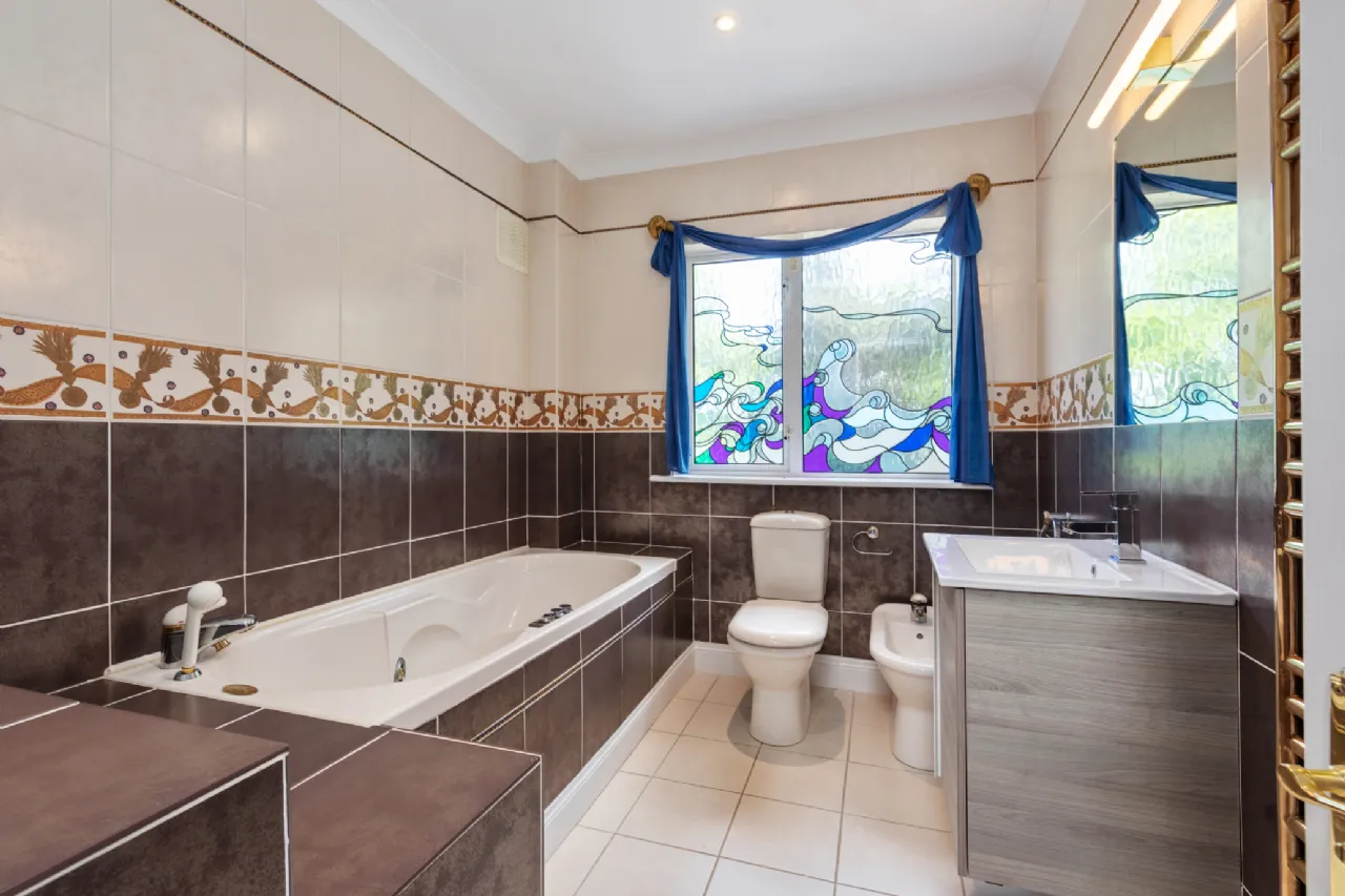 Photo of 13 Holmwood, Cabinteely, Dubin 18, D18 XV63