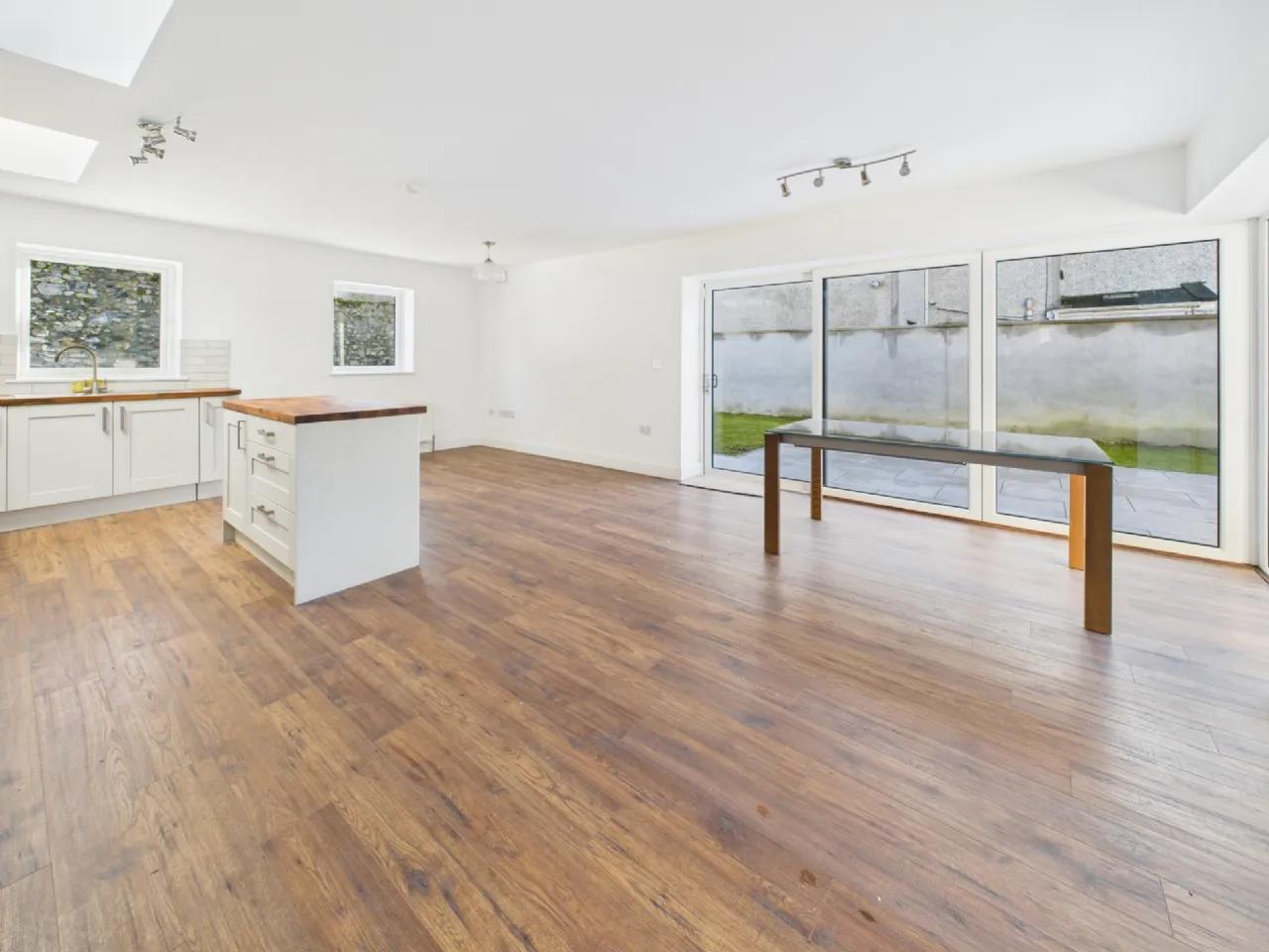 Photo of 30 Summerhill, Nenagh, Co. Tipperary, E45 CA46